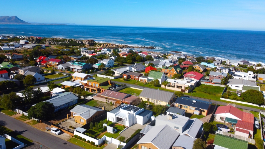 2 Bedroom Property for Sale in Palmiet Western Cape